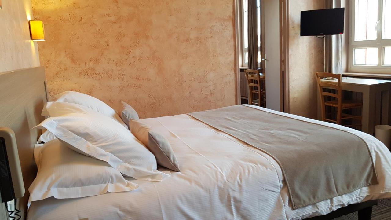 Hostellerie D'Heloise Logis Cluny Exterior photo